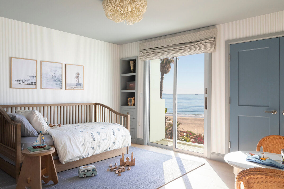 Manhattan Beach - image 14